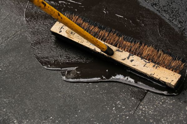Commercial Asphalt Sealing in Spring