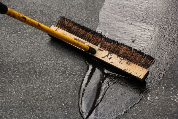 Asphalt Driveway Sealing in Spring
